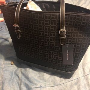 Brand New Tommy Hilfiger Purse. Originally $108